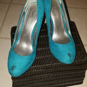 Teal Pumps